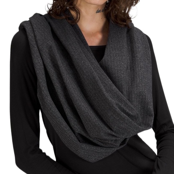 LULULEMON Rulu Scarf - Dark Heather Grey Snap Vinyasa Scarf - One Size EUC - Picture 7 of 16